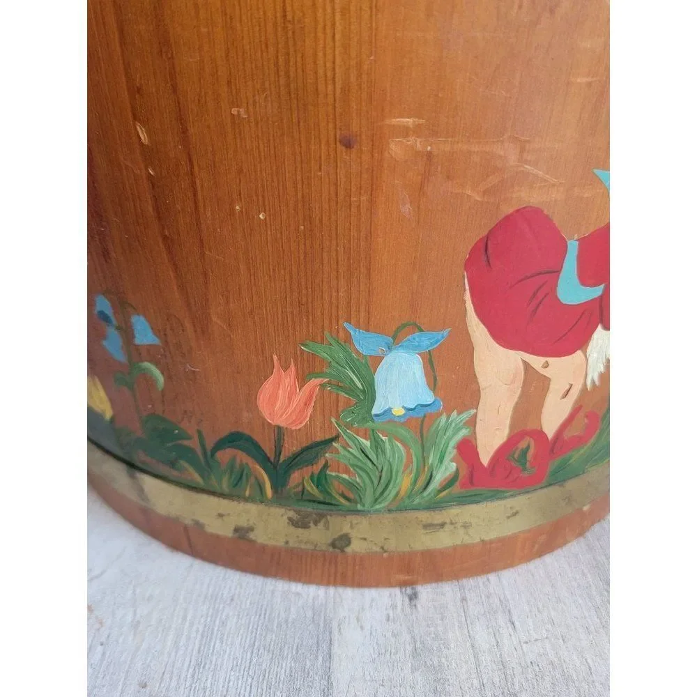 Vintage Woodenware richmond AS IS Gnome bucket flower bunny 1961 rustic‎